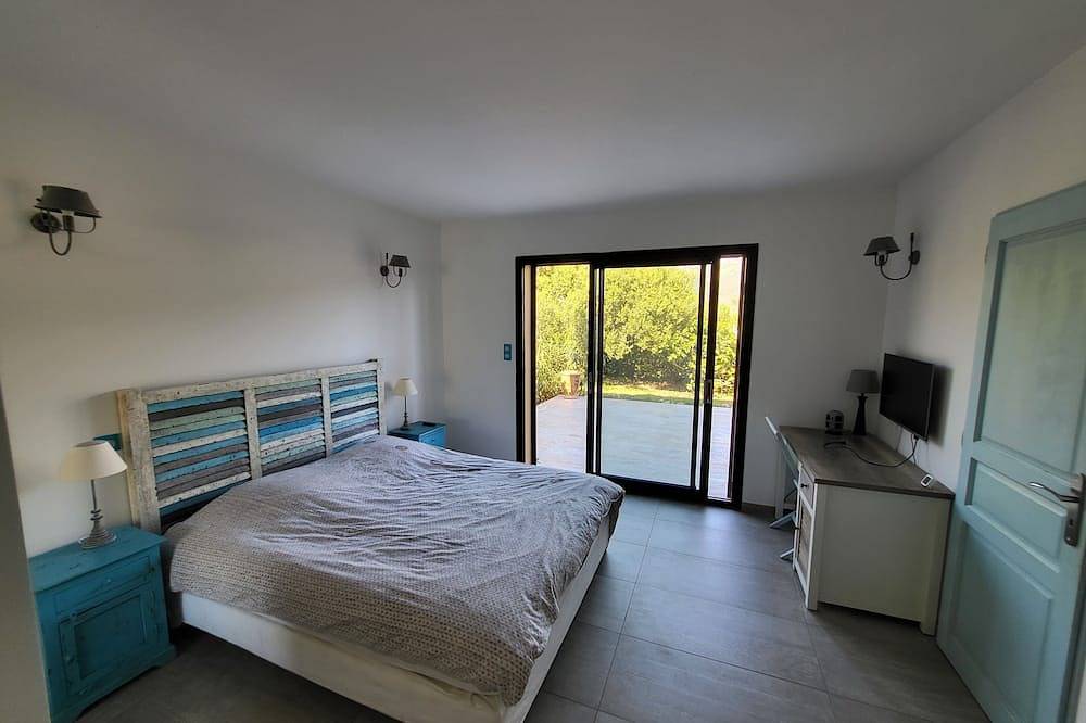 Spaziosa villa, vista panoramica, piscina riscaldata, idromassaggio, giardino, vicino alle spiagge in Sagone, Vico