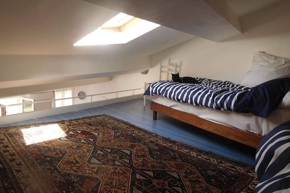 Maison 'de pêcheur' à Port-Vendres, située au-dessus du Vieux Port in Côte Vermeille, Port-Vendres