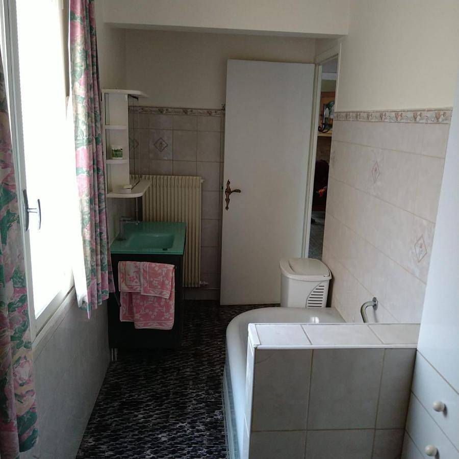 Appartement entier, Three-Bedroom Apartment in Mitry-Mory, Seine-et-Marne