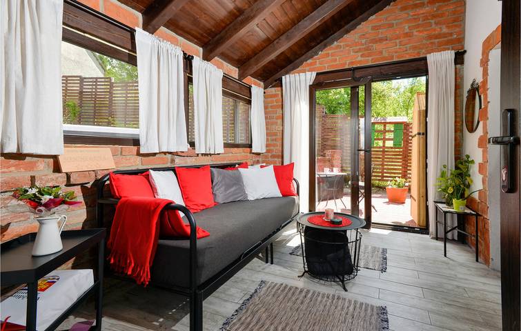 Charmante Ferienwohnung mit WLAN, Klimaanlage, Parkplatz, Terrasse und Grill in Varazdin