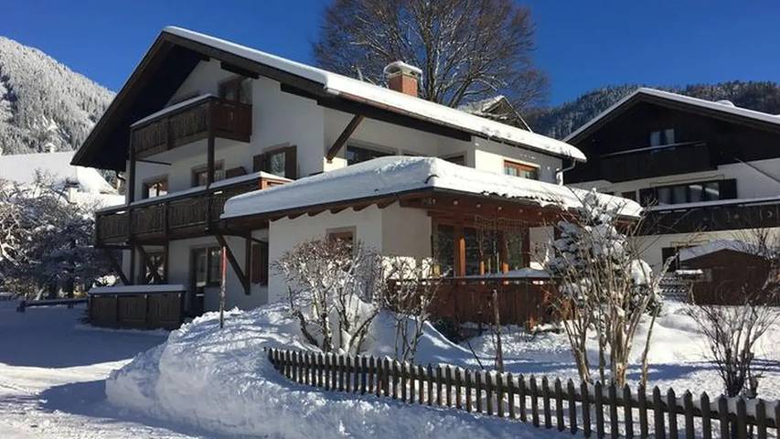 Ferienwohnung für 2 Personen, mit Balkon in Ettal - 2