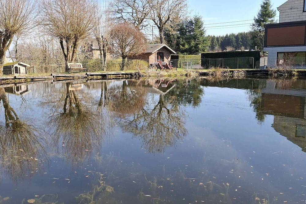 Ganze Wohnung, Loft-Hütte-Ensuite mit Dusche-Blick auf die Landschaft-Gîte Bulle d'Eau in Montleban, Gouvy