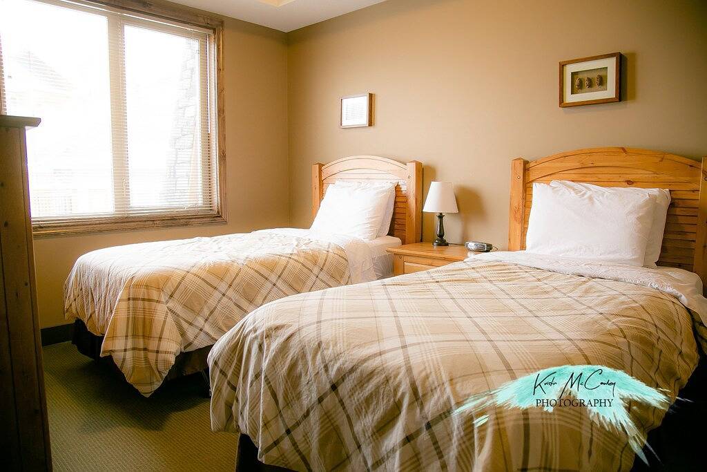 Ganze Wohnung, Beautifully appointed 4 bedroom condo in Radium, Bc in Radium Hot Springs, Kootenay-Nationalpark