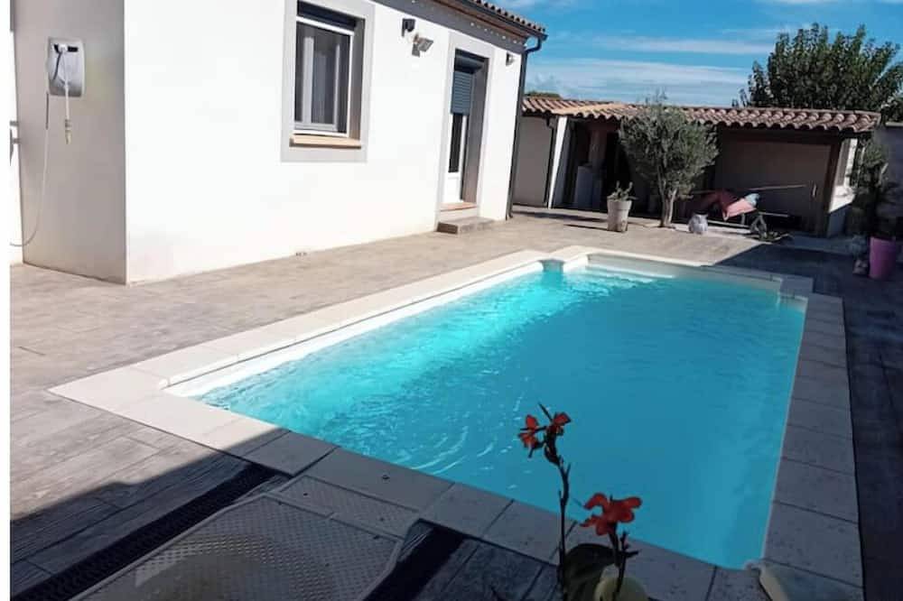 Appartement entier, Studio avc piscine commerces a 5 minute. Grd pinède au alentour quartier calme in Nissan-lez-Enserune, Côte méditerranéenne (France)