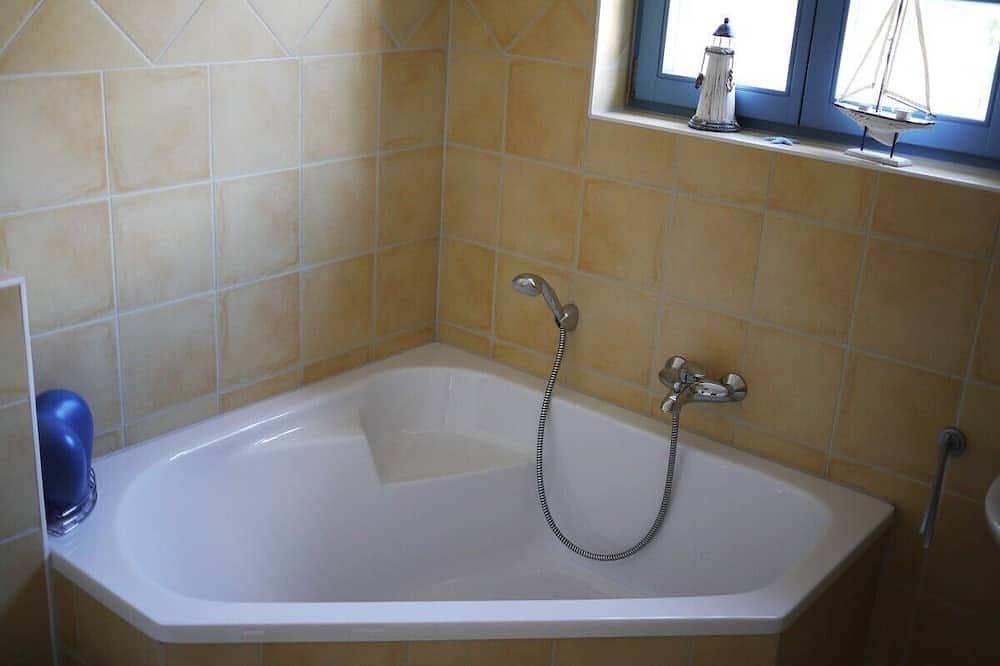 Holiday House 'Hendrijke \"nad zalewem w bajecznej Kamminke, Wi-Fi, sauna, kominek in Kamminke, Uznam