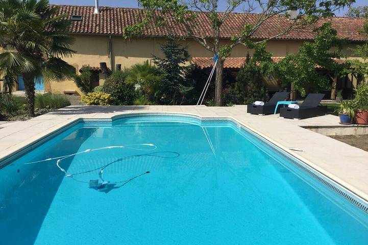 Location de vacances pour 4 personnes, avec Terrasse et Jardin à Arrosès