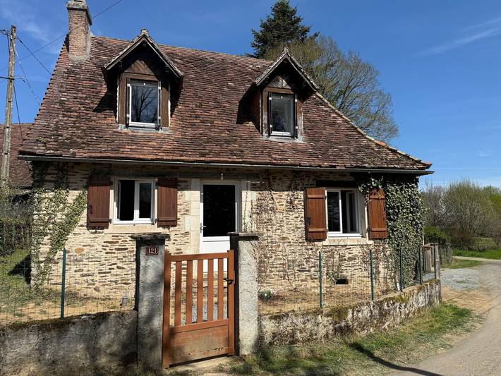 Villa pour 5 personnes, avec jardin et jacuzzi en Dordogne