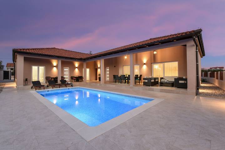 Villa für 8 Personen, mit Garten und Terrasse, kinderfreundlich - 1