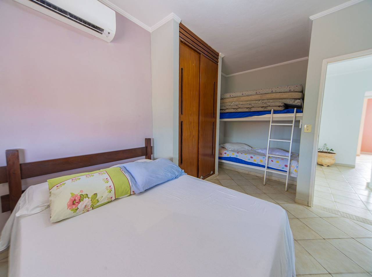 Casa c/ 3 quartos à 80m da praia Balneário Flórida in Solemar, Praia Grande (San Paolo)