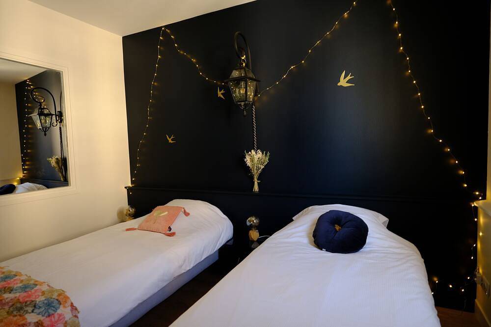 Ganze Wohnung, Charming loft in the heart of Tours, quiet and ideal location in Tours, Tours und Umgebung