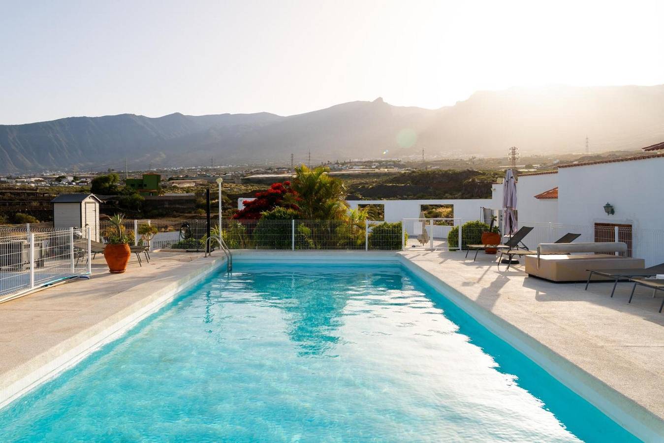 Holiday Home “La Villa” with Sea View, Wi-Fi and Air Conditioning in Arafo region, South Tenerife