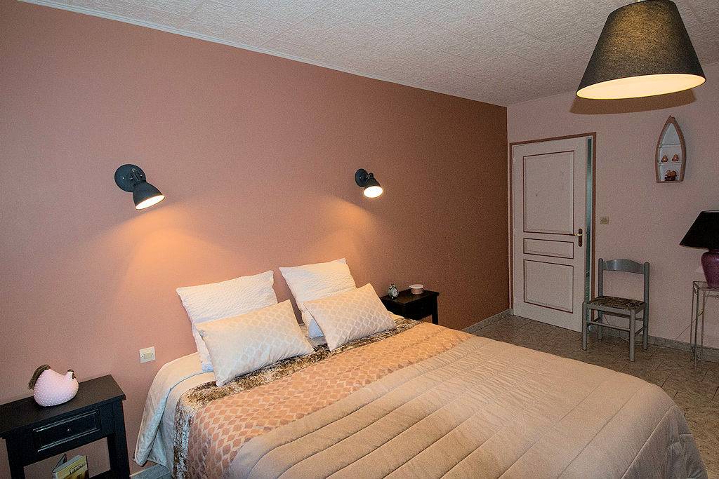 Les Rendzines - Chambre pastel in Nuisement-sur-Coole, Marne