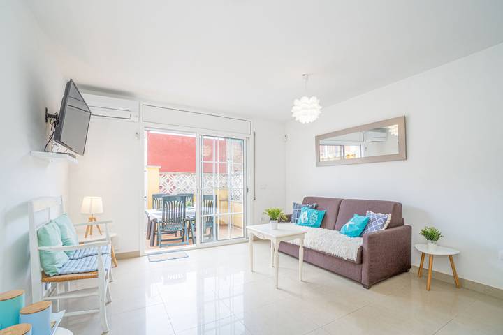 Casa rural para 6 personas, con terraza, Se admiten mascotas en Castellón de Ampurias - 3