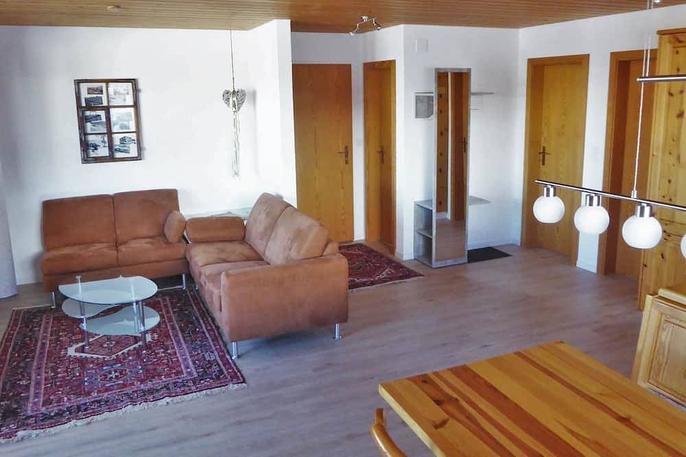 Ganze Wohnung, Haus zur Föhre (Whg. Selzam), (Flumserberg Tannenboden) in Flumserberg, Flums