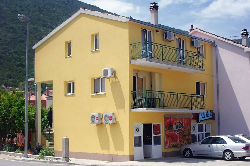 Ganze Wohnung, 1-Zimmer-Ferienwohnung mit Balkon Trpanj (Peljesac in Trpanj, Dubrovnik-Neretva