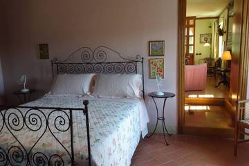 Cottage for 2 Guests in Lucca, Lucca Province, Picture 1