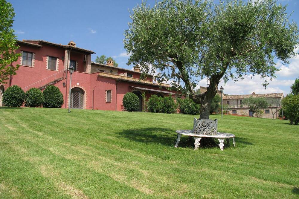 Ganze Wohnung, Double bedroom Vigne in Magione, Lago Trasimeno
