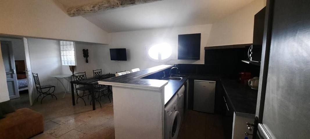 Gîte pour 2 personnes, avec jardin et piscine à Lauris - 4