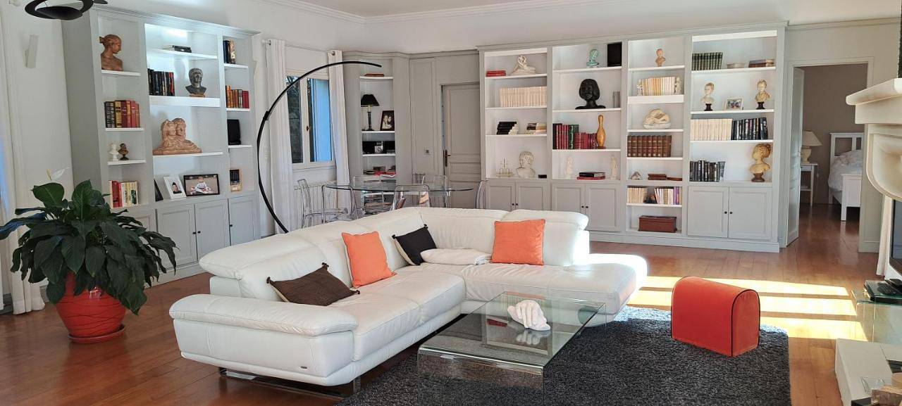 Three-Bedroom Villa in Bayonne, Bayonne und Umgebung