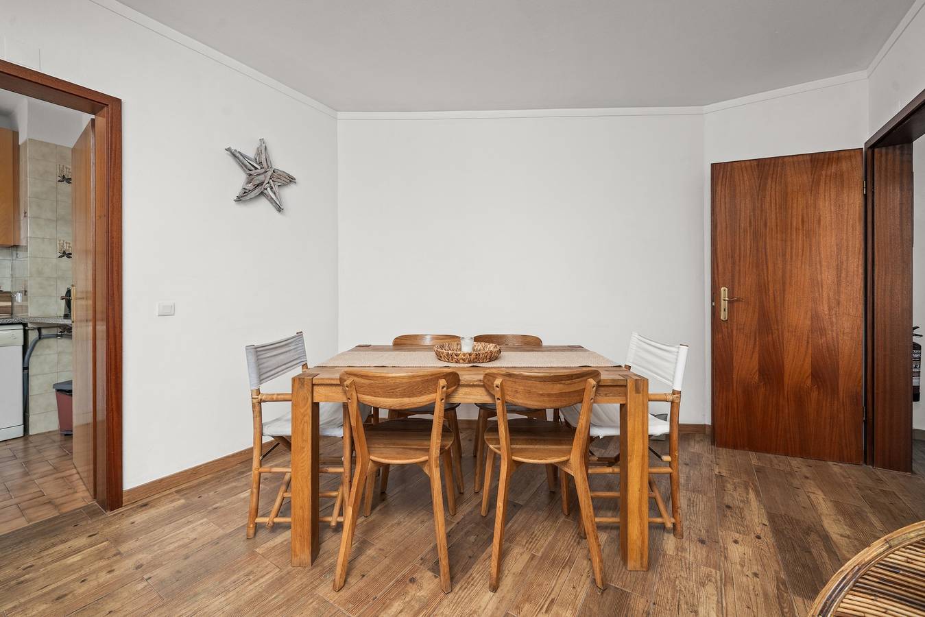 Apartamento entero, Apartamento 'Rocha Beachside' con balcón y Wi-Fi in Praia da Rocha, Portimão