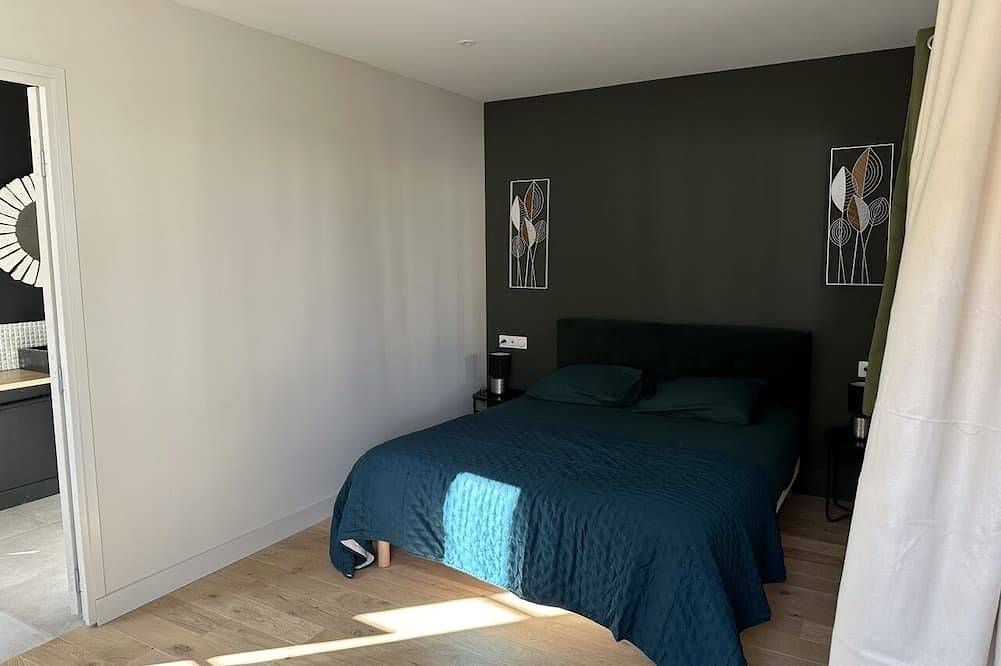 Apartamento entero, Suite Les Clos-Apartamento-Premium-Baño en la habitacion-Vineyard view in Chablis (Yonne), Auxerre region