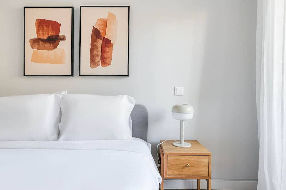 Ganze Wohnung, Blueground | Carcavelos, turnkey home + kitchen in Parede, Carcavelos e Parede