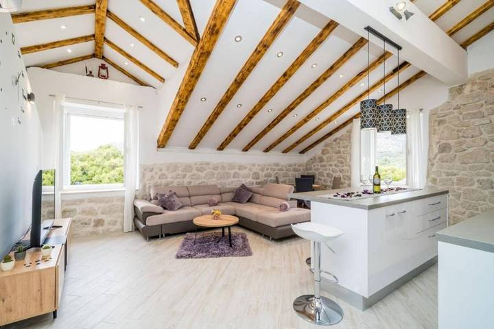 Ganze Wohnung, Top Location Three Bedroom Apartment in Slano, Dubrovnik-Neretva
