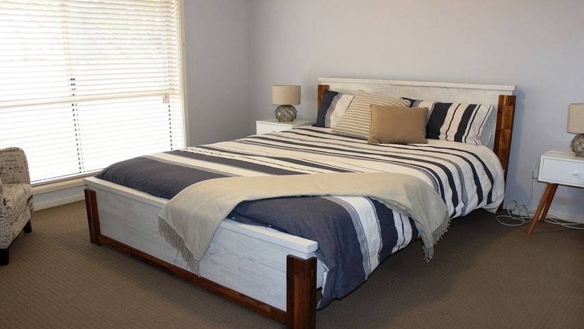 Holiday home for 12 people, with balcony in Hawks Nest