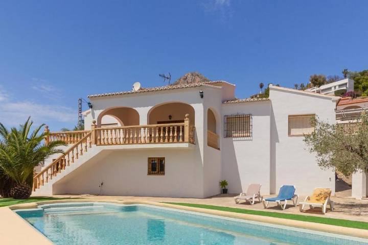 Chalet voor 6 personen, met tuin en uitzicht aan de Costa Blanca