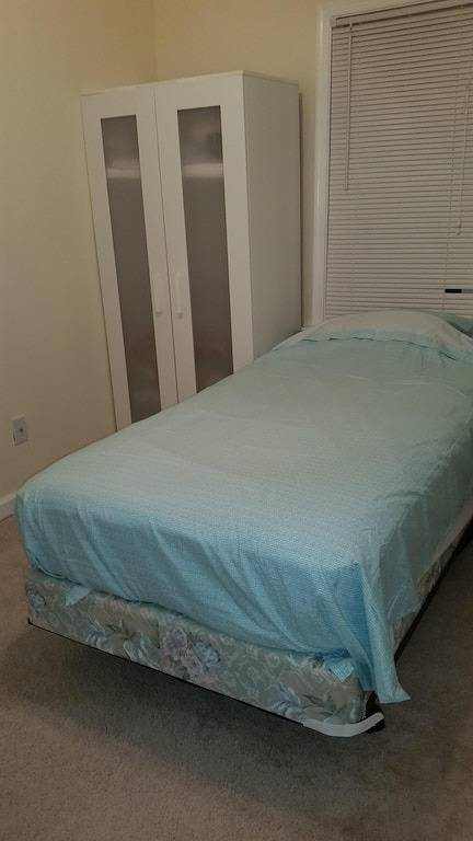 Vacation rental for 14 people, with yard in Anne Arundel County