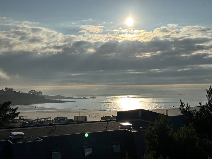 Location de vacances pour 2 personnes, avec terrasse et jardin à Trévou-Tréguignec - 2