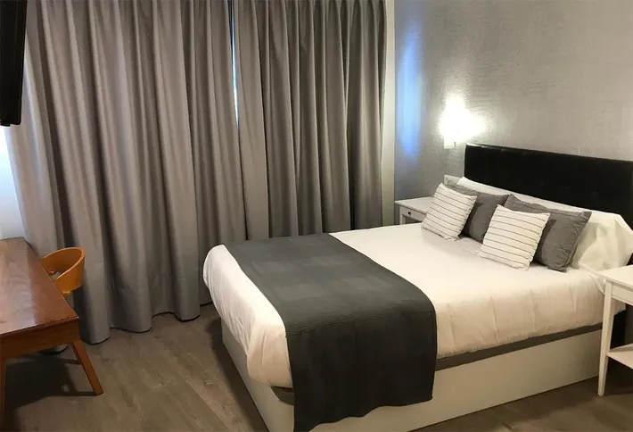 Hotel for 3 people, with view and terrace - 1