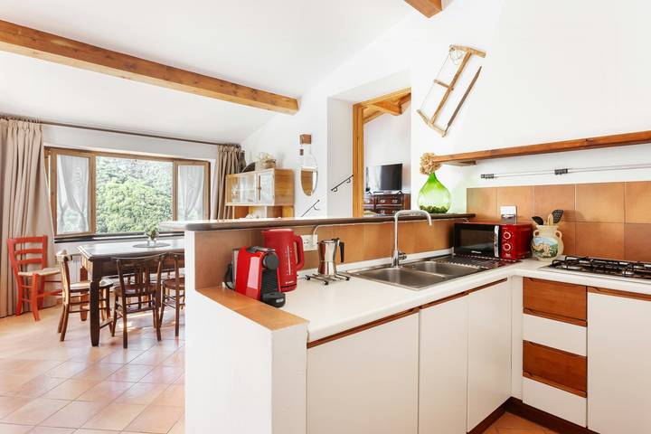 Appartamento intero, Autentico appartamento per le vacanze ad Apricale in Apricale, Alpi Liguri