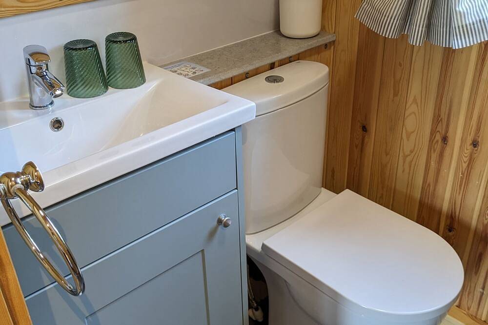 Belhaven Bay Pod - Luxury Double Bed - Sea View in Edinburgh and Lothian