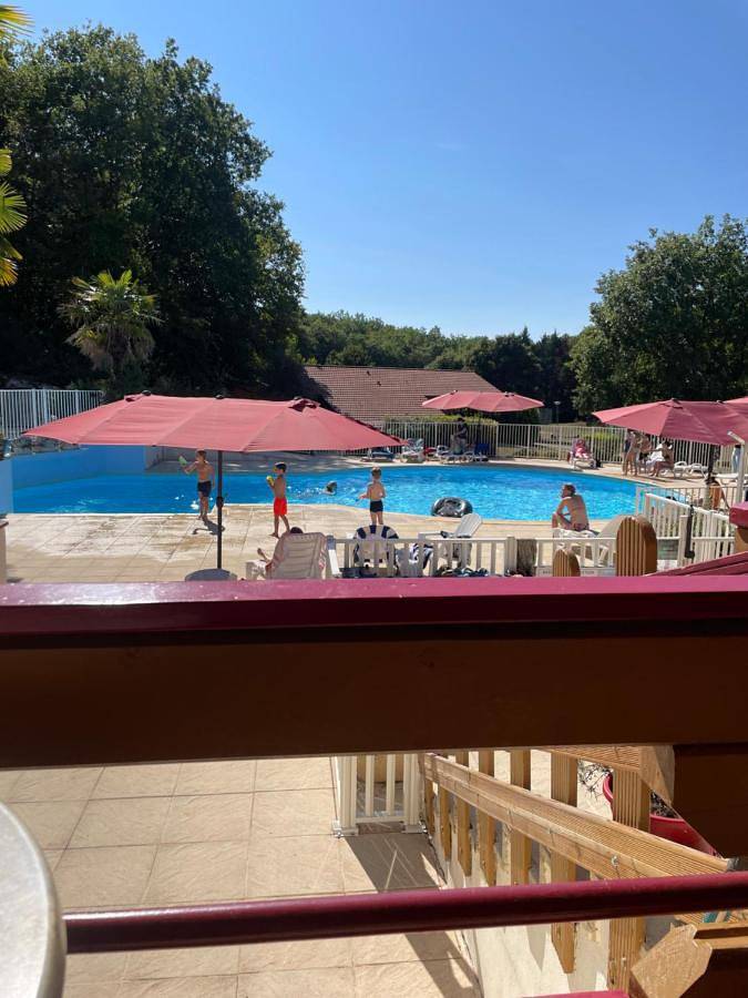 Gîte pour 6 personnes, avec jardin et vue ainsi que piscine et bassin pour enfant à Mauroux - 3