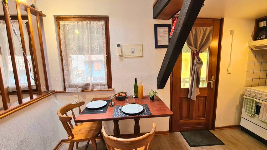 Gîte pour 2 personnes, avec piscine ainsi que terrasse et jardin, animaux acceptés à Beblenheim - 4