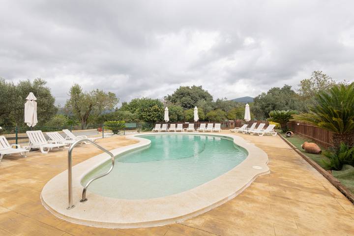 Casa rural para 4 personas, con piscina para niños y balcón, Familias con niños en Provincia de Barcelona - 2