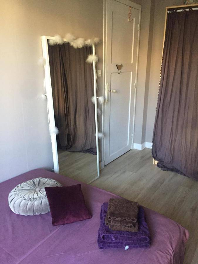 Charmante chambre privée 5/10 mn du Centreville/Port-Jardin/Parking in Nice, Côte méditerranéenne (France)