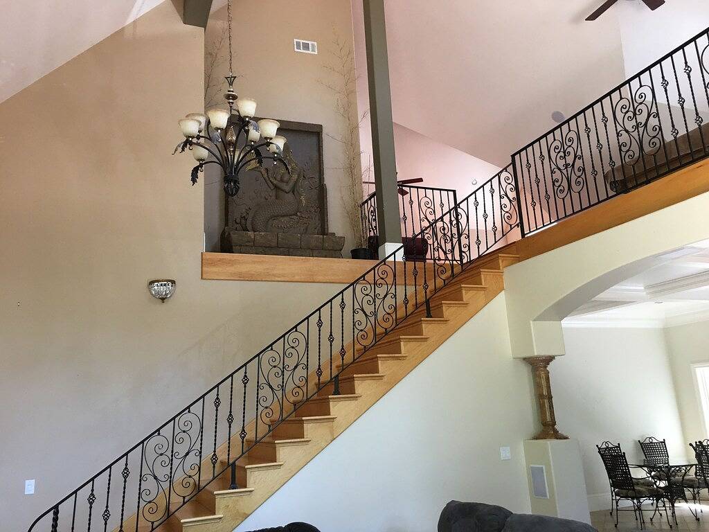 Schöne Custom Home auf 1 Hektar Inground Bbq für Big Game. in Placer County