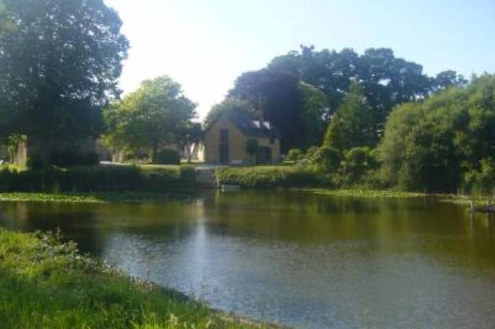 Location de vacances pour 4 personnes, avec Terrasse et Jardin à Acigné