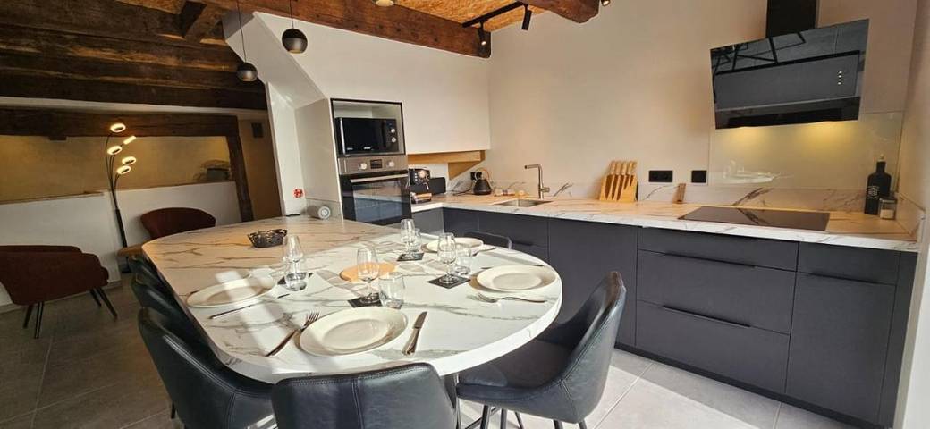 Location de vacances pour 5 personnes, avec vue et jardin à Mouret (Aveyron) - 3