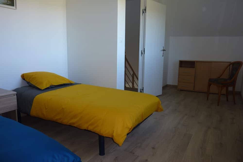 Maison neuve avec jardin 1500 m² - Mousterlin 300 m de la plage - Fouesnant (29) in Mousterlin, Fouesnant