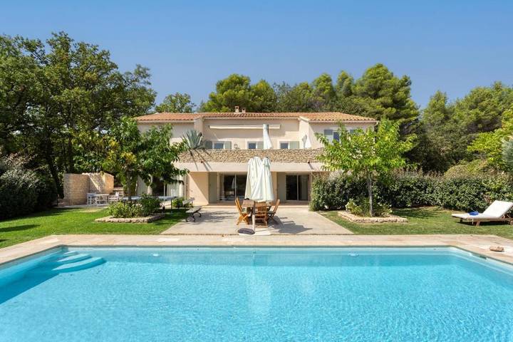 Location de vacances pour 16 personnes, avec jardin ainsi que vue et piscine à Joucas - 2