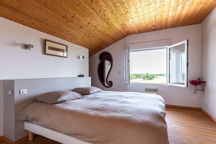 Villa Avec Piscine Chauffée aux Portes de Bayonne, Capbreton, Hossegor, Biarritz in Saint-Martin-de-Seignanx, Côte d’Argent