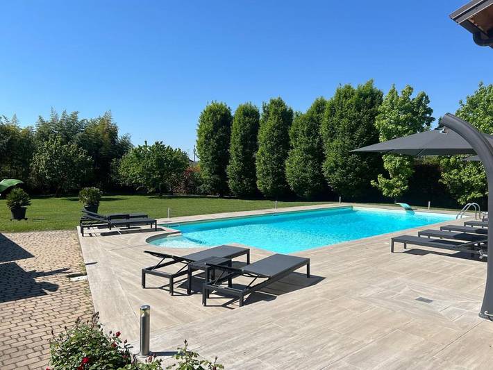 Residence per 3 persone, con giardino e piscina nonché idromassaggio e sauna - 1
