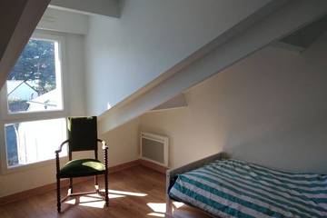 Location de vacances pour 6 personnes, avec jardin dans Petite plage de Kervoyal