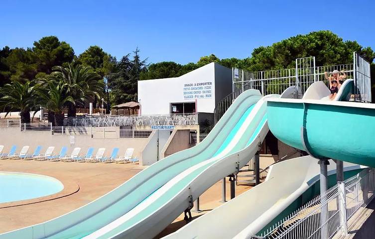 Camping für 8 Personen, mit Terrasse und Pool, mit Haustier in Agde - 4