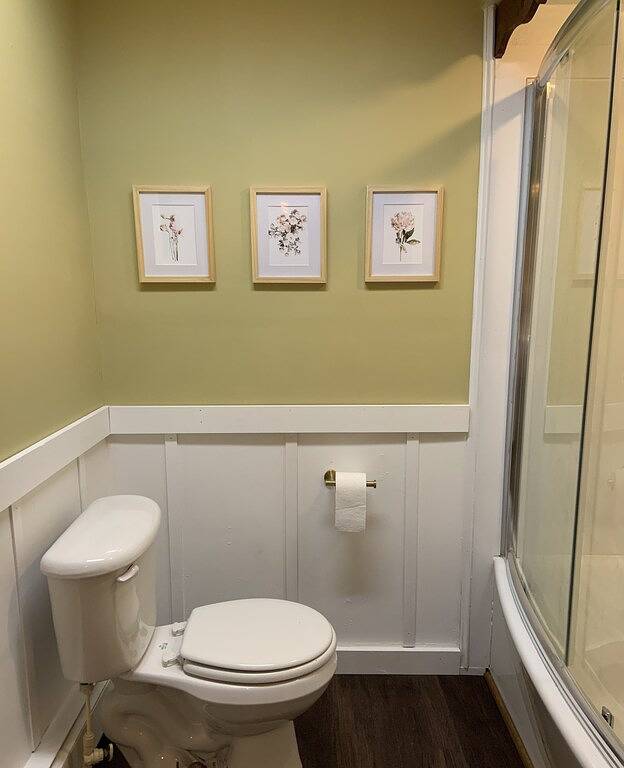 Barn for 6 people, with yard in Seneca Lake