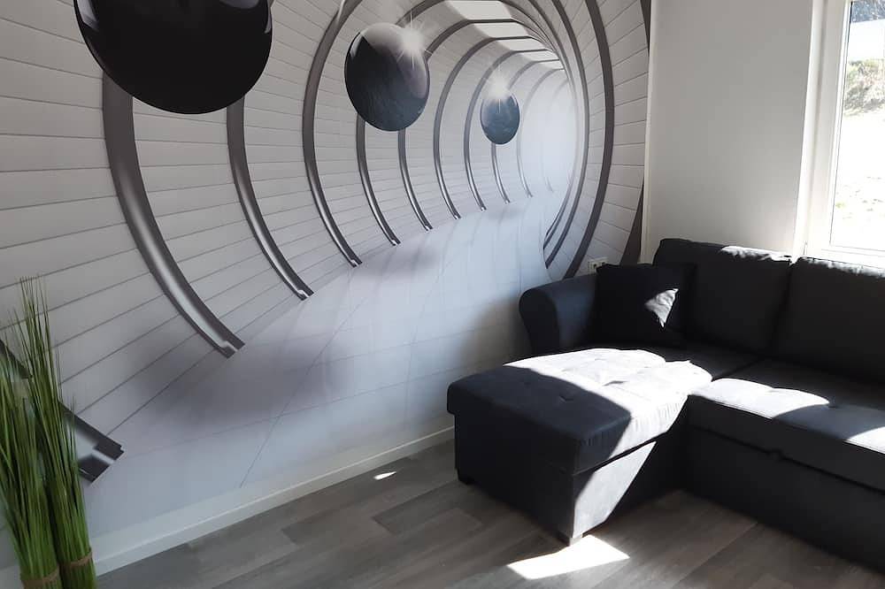 D&B staycation Ferienpark,\nferienwohnung \"Die Kugel\" in Niedenstein, Schwalm-Eder-Kreis