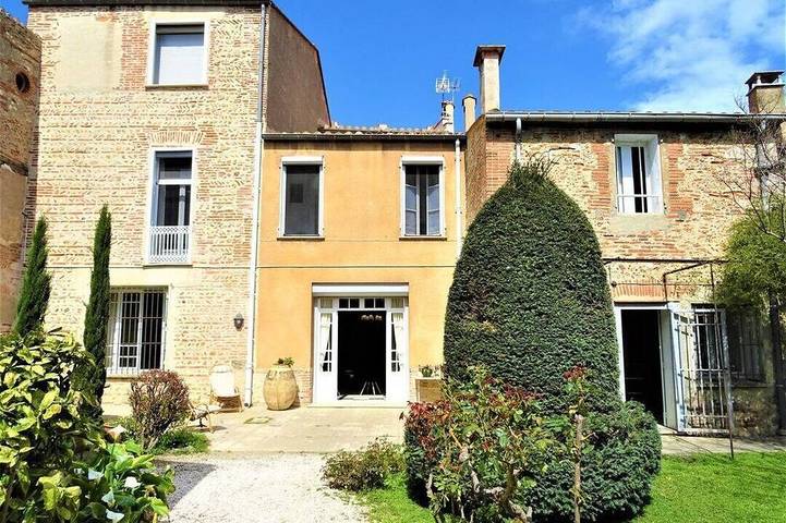 Location de vacances pour 10 personnes, avec jardin à Alénya